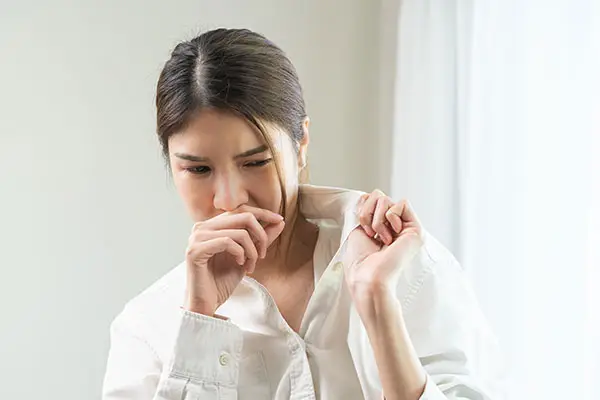 Cockroach musty smell